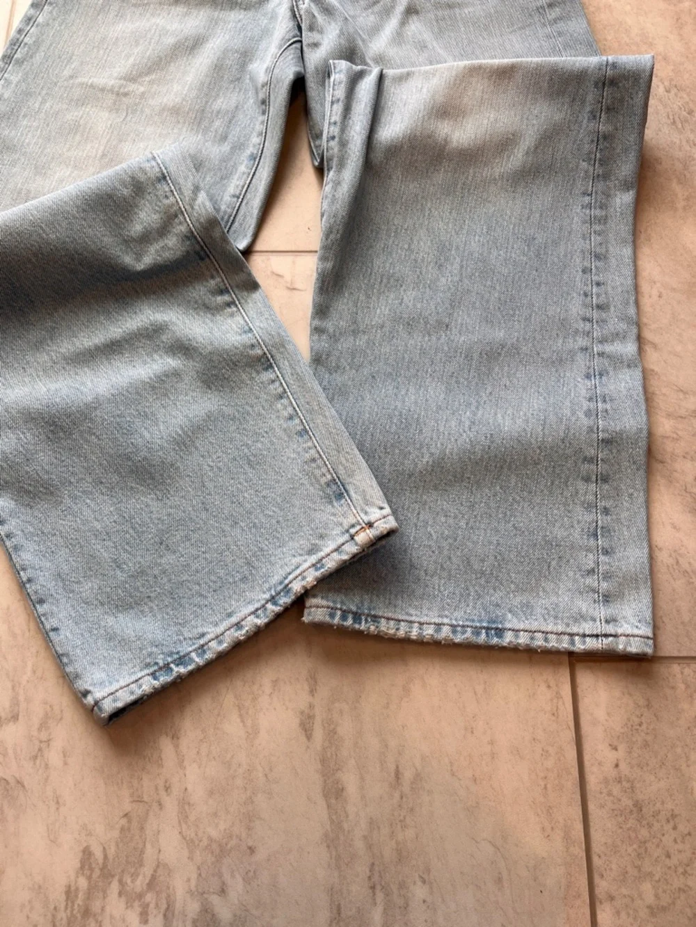 Totême Flair Denim Jeans - Picture 7 of 10
